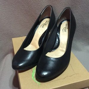 Strictly Comfort / Melissa Leather Heel